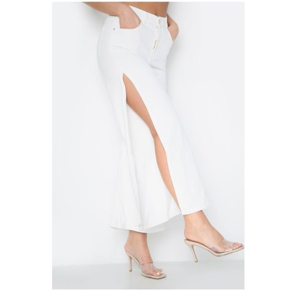 (NWT) Side Slit High Waist Wide Leg Jeans -White - Picture 1 of 8